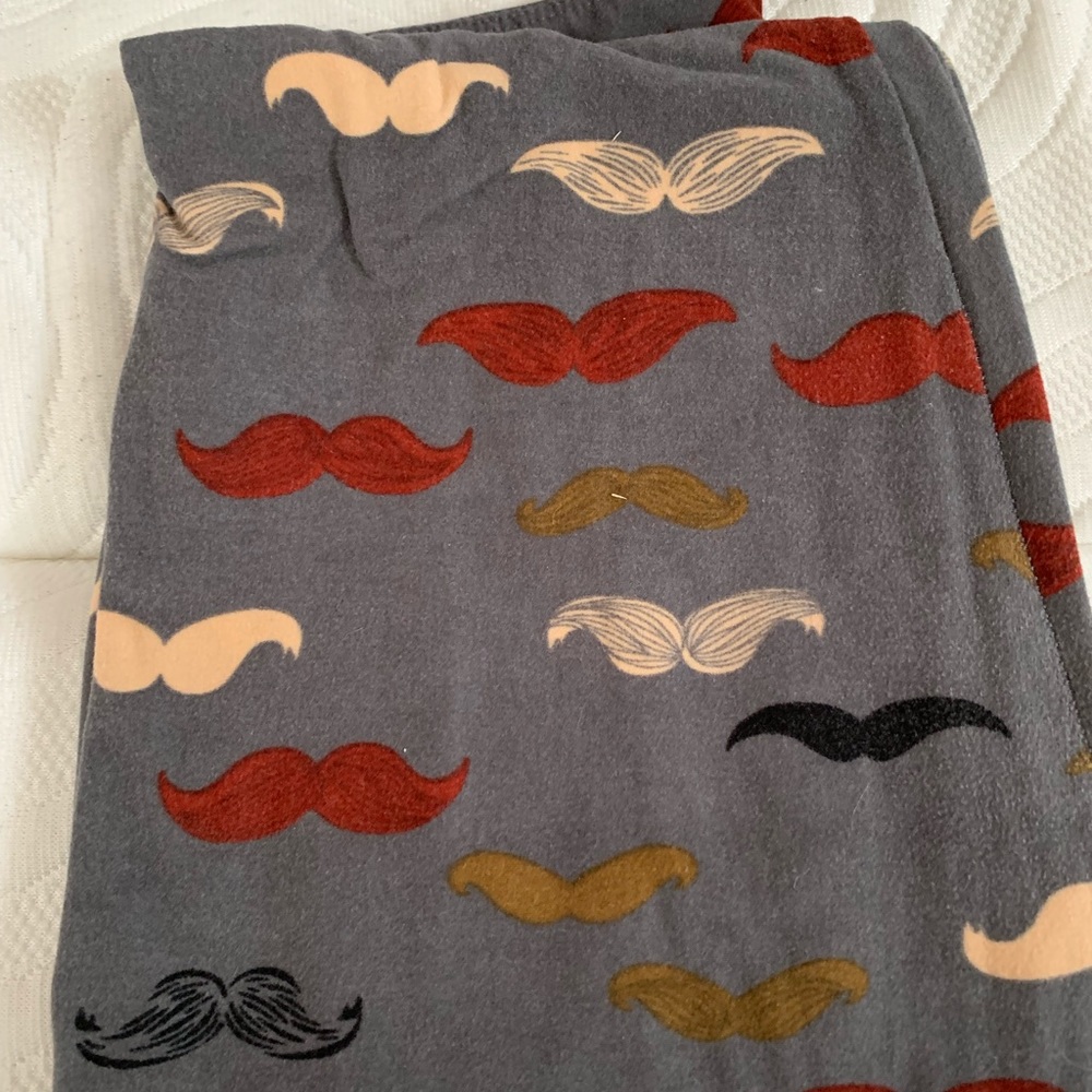 Mustache leggings